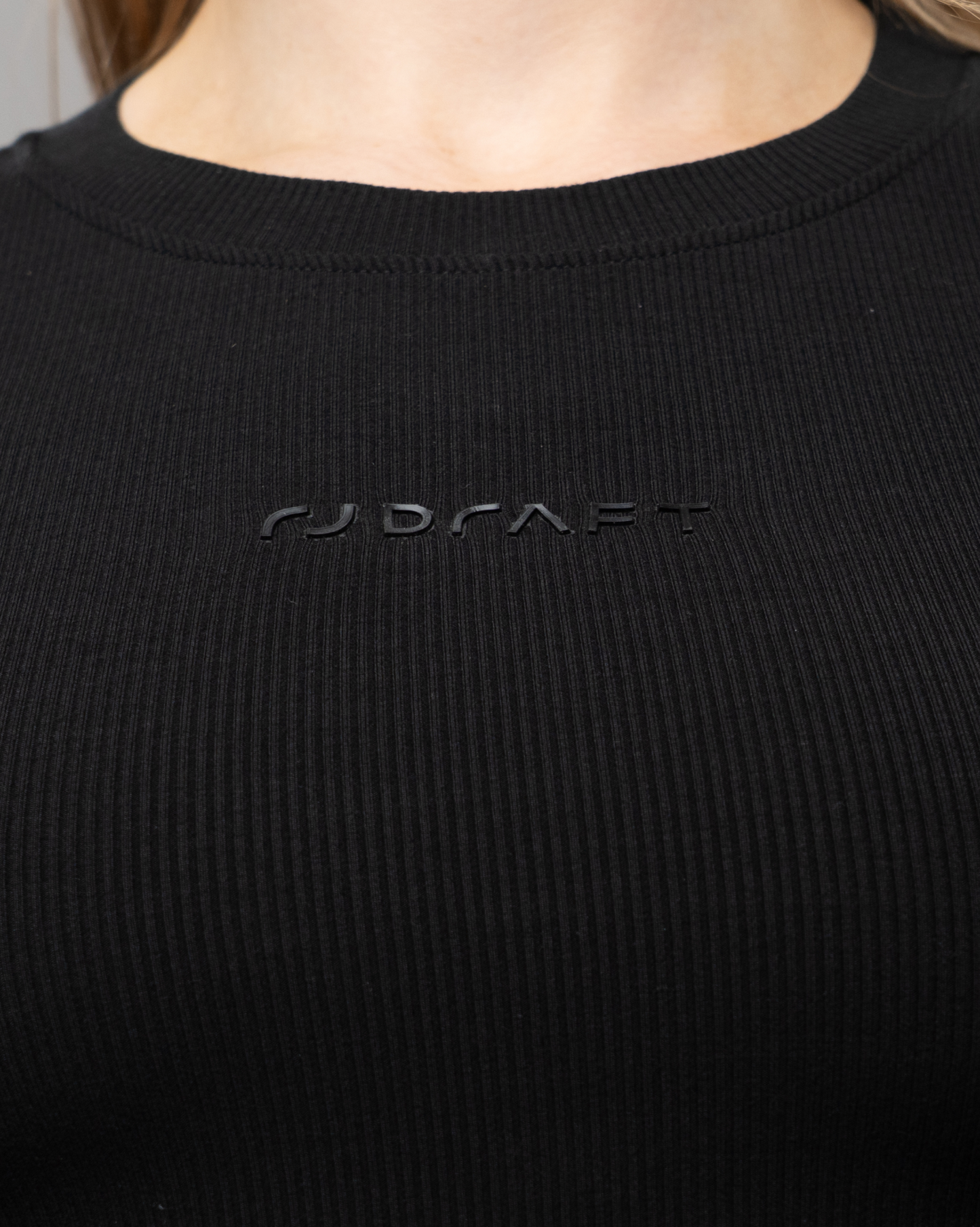 LONG SLEEVE IN CARBON