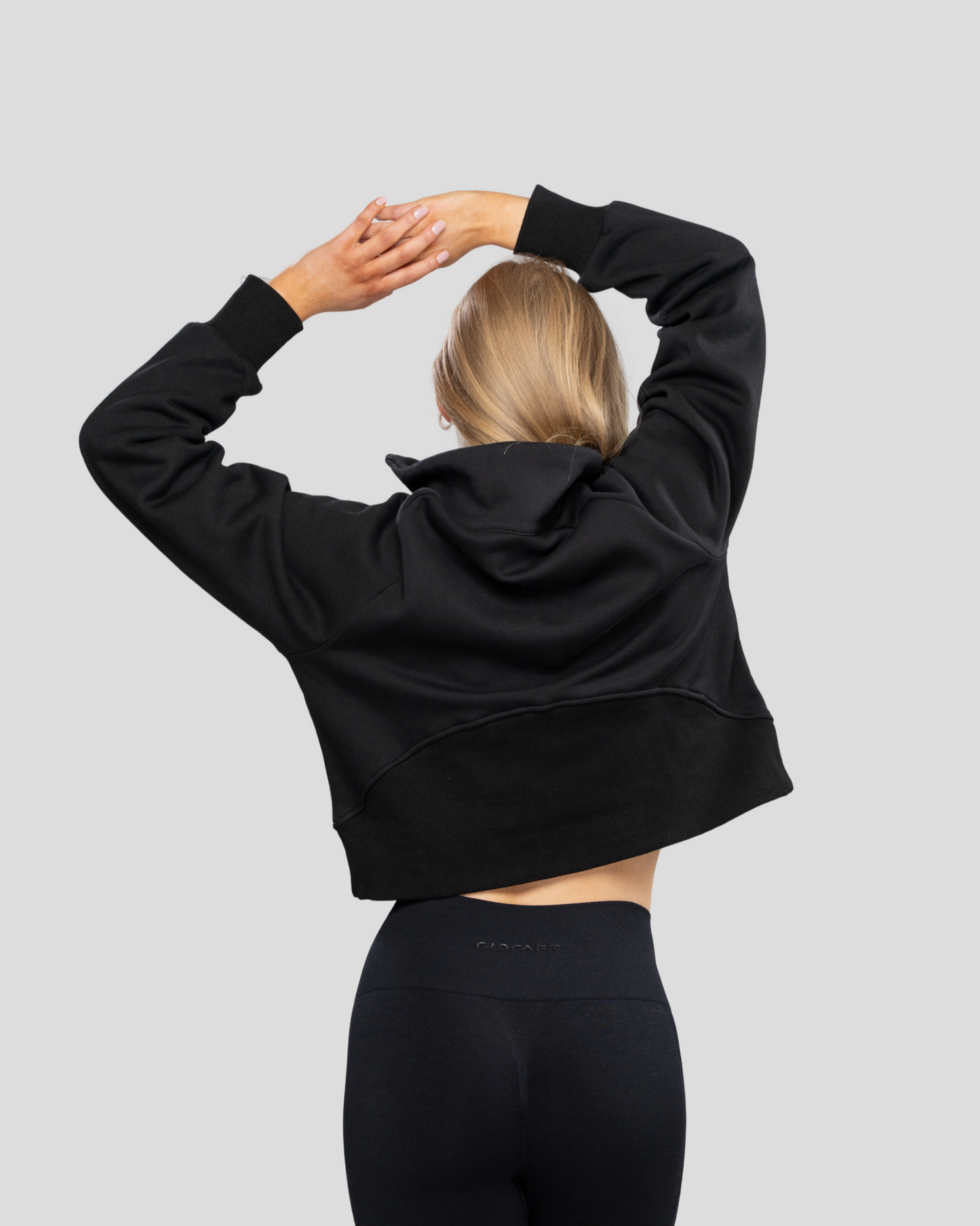 CORE JACKET IN CARBON